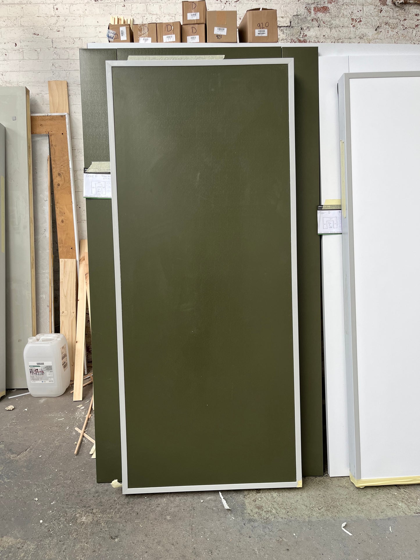 Hinged chiller door Nearly new in olive green colour, coldroom door 3 sided 870 x 2042