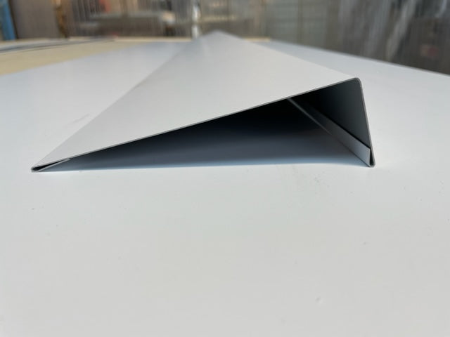 External Angle Flashing 75 x 25mm with safe edges to each flange